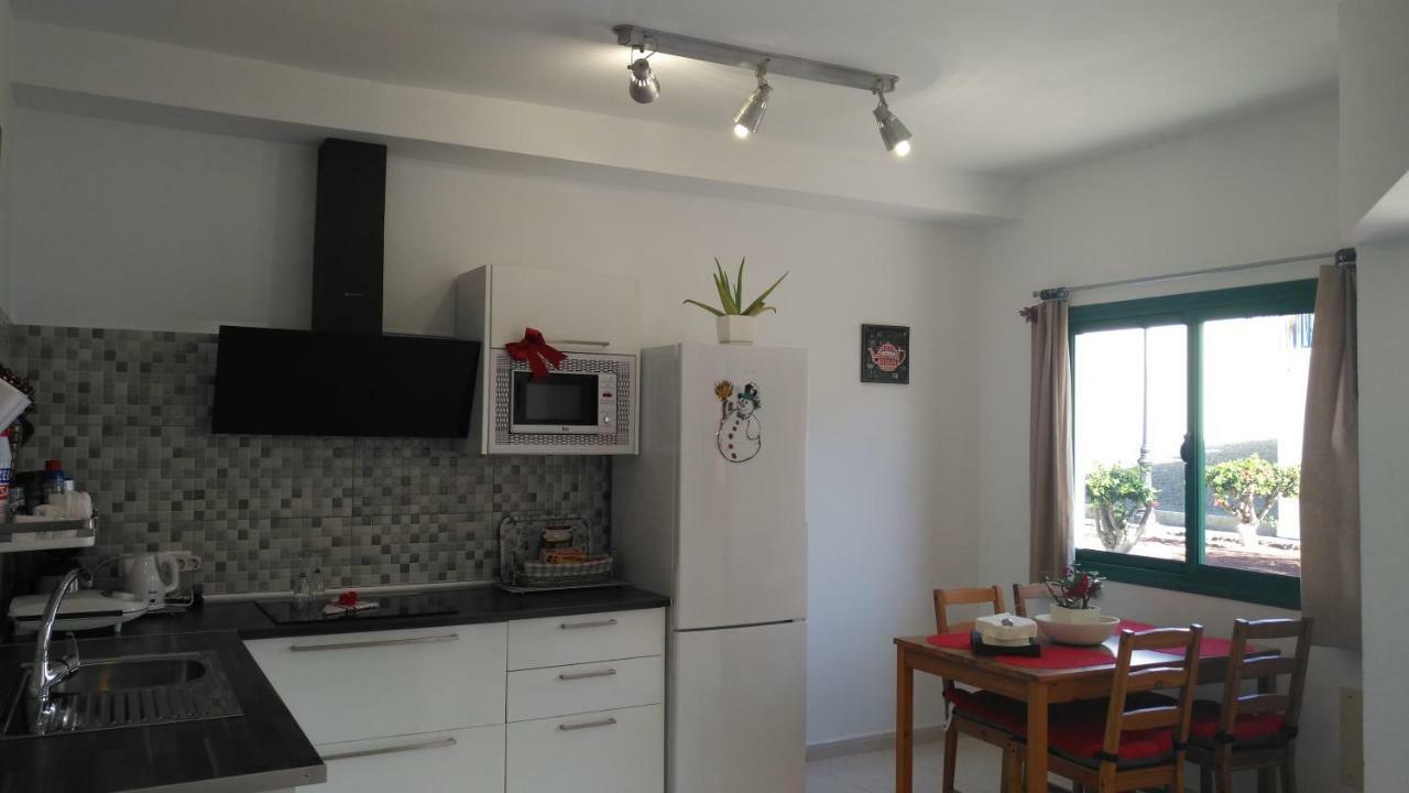 Apartamento Anaca Плая Бланка Екстериор снимка